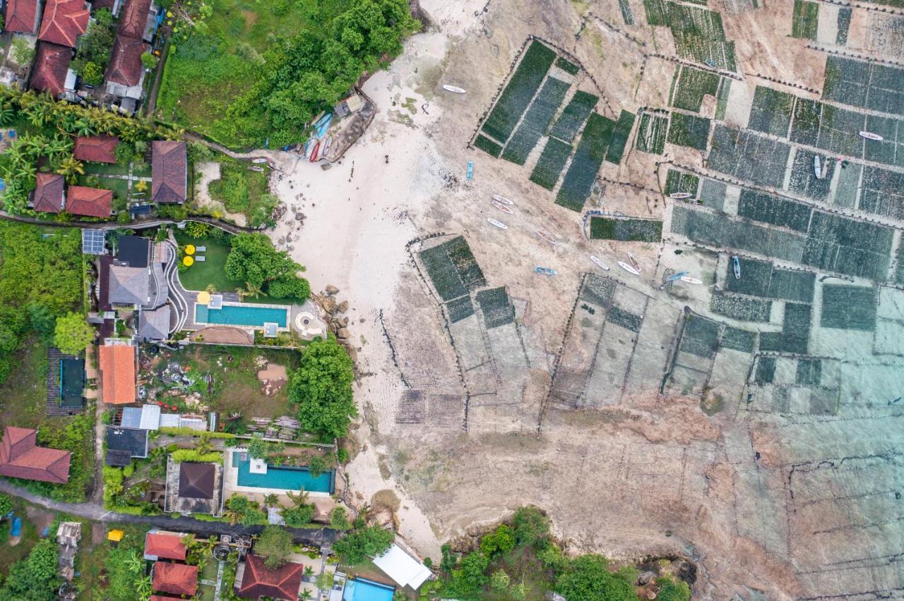Katoni Villa Lembongan Exterior photo